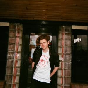 Meet your Posher, Sam